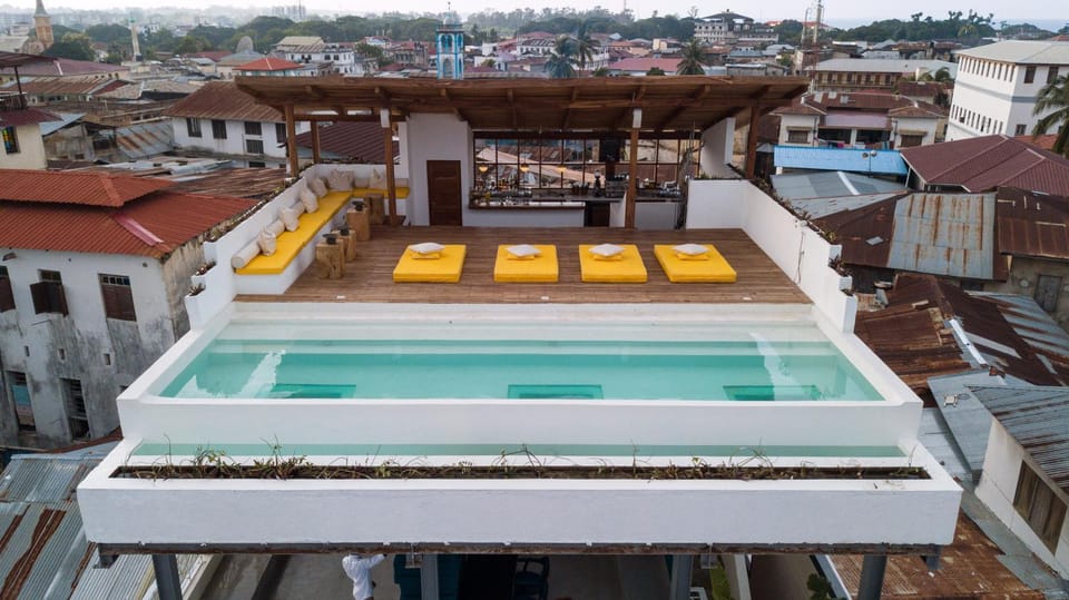 Balcony/Terrace, Swimming pool, Swimming pool