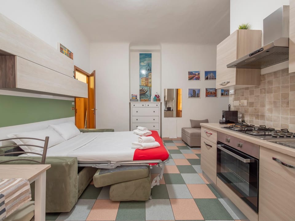New Apartment in downtown close to Duomo Apartment in Milan
