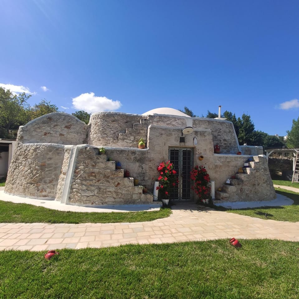 Trullo Innamorato Apartment in Ostuni