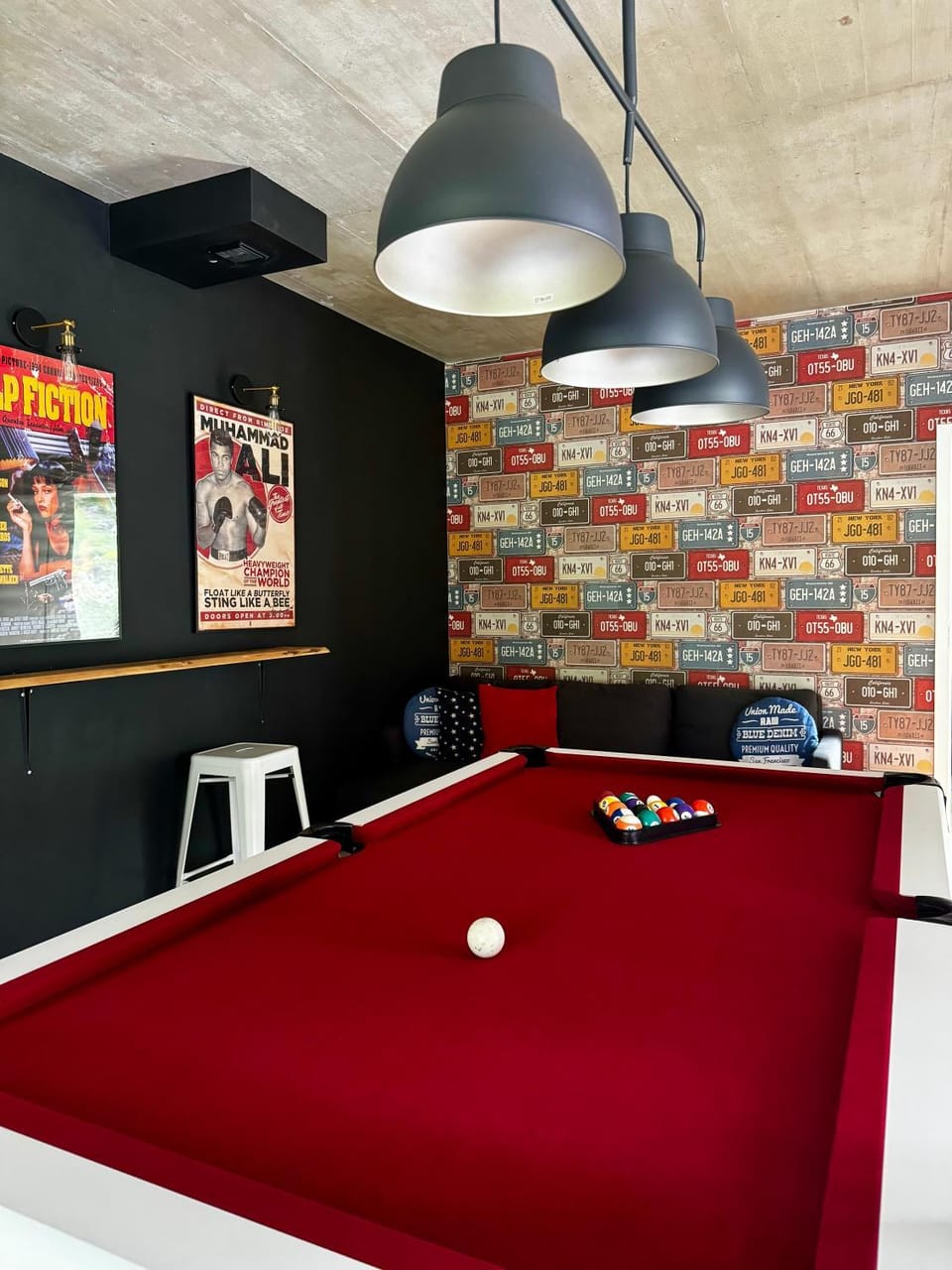 Billiard, Game Room