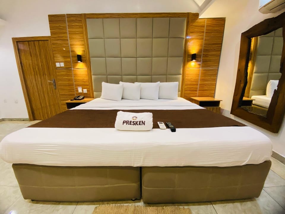 Presken Hotel Victoria Island, Bishop Oluwole Hotel in Lagos