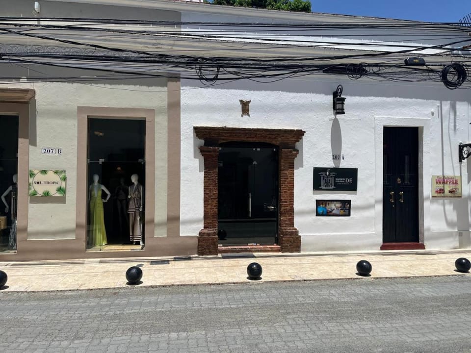 Mansion Colonial Boutique Hotel Pool Jacuzzi Bar Restaurant by BTC Group Crypto Hotel in Santo Domingo