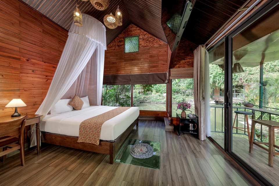 Bed, Natural landscape, Garden, View (from property/room), Balcony/Terrace, Photo of the whole room, Bedroom, Garden view, Mountain view