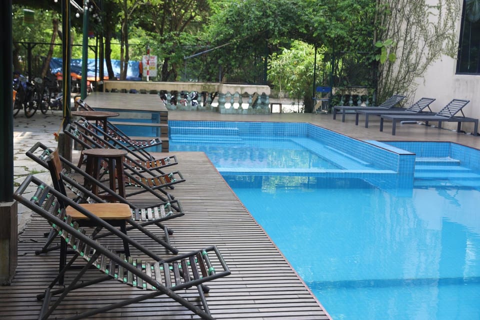 Pool view, Swimming pool