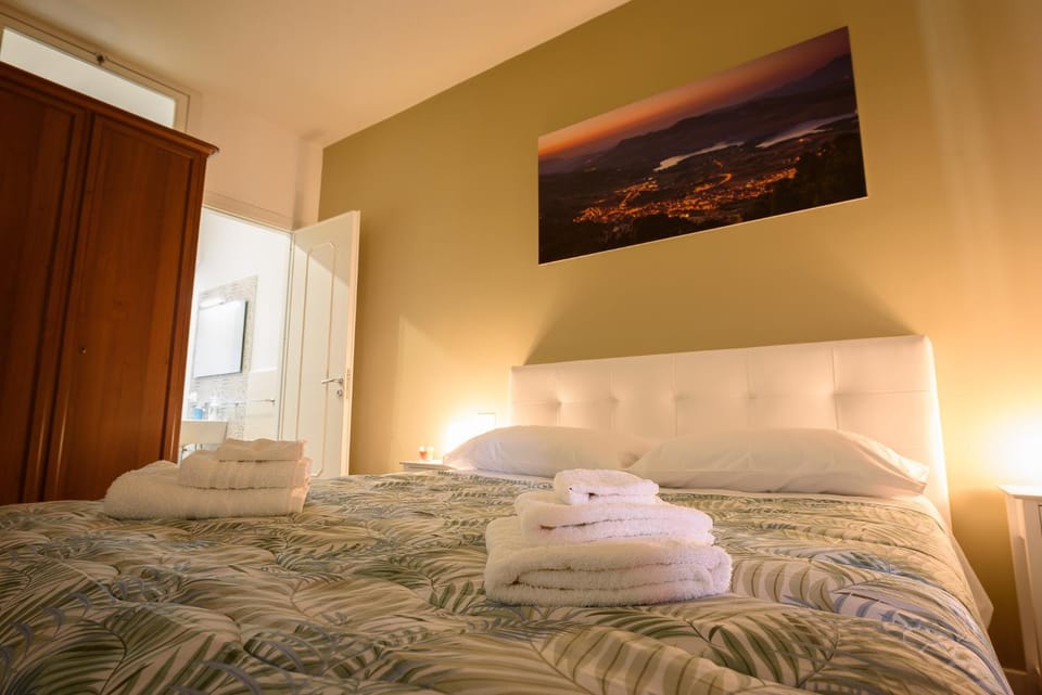 GUEST HOUSE PIANA DEGLI ALBANESI Bed and Breakfast in Sicily