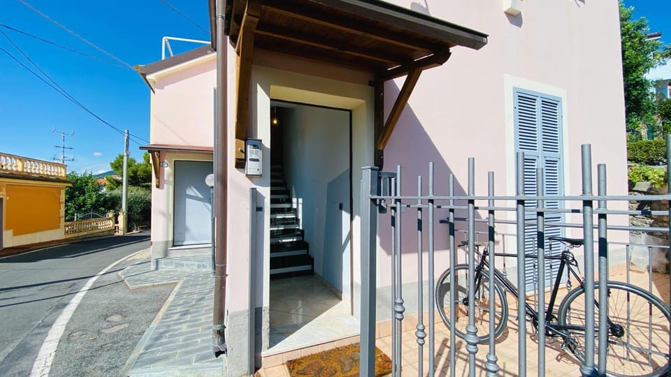 Babyaccommodation Family Exclusive Apartment in Borgio Verezzi