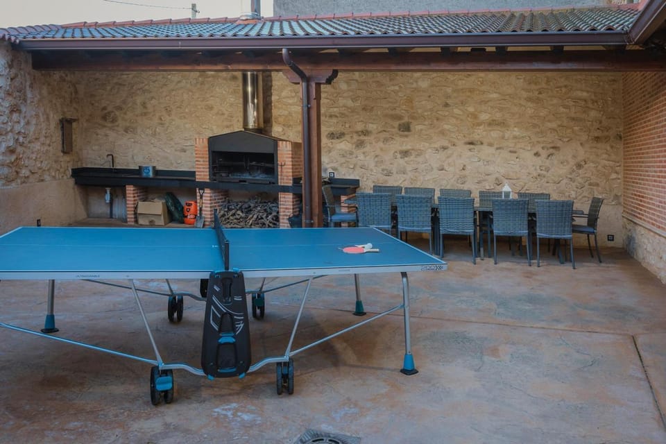 Table tennis
