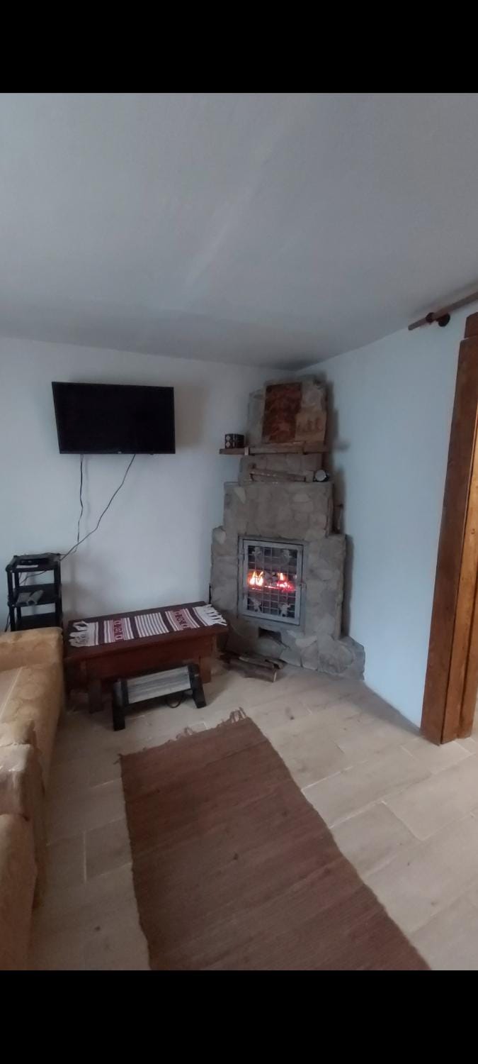 Садиба Сосновий Двір Apartment in Lviv Oblast