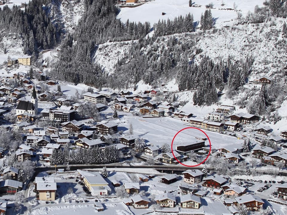 Day, Bird's eye view, Winter
