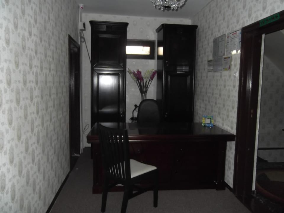 Seating area, hair dresser