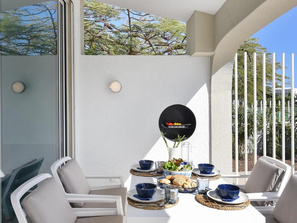 Patio, BBQ facilities, Balcony/Terrace