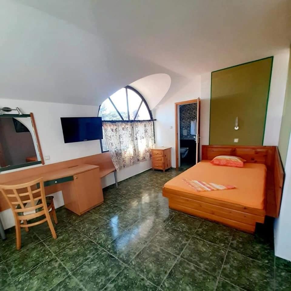 Family Hotel Flora Hotel in Nessebar