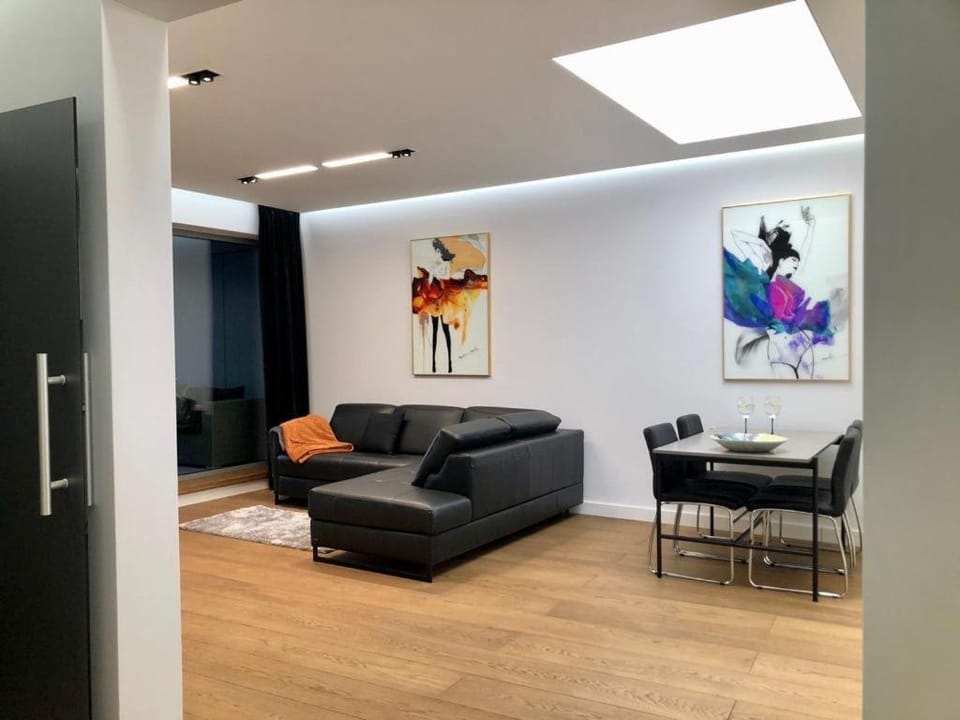 Baltic Riviera Apartments - luxurious apartment with patio and river view Apartment in Gdansk