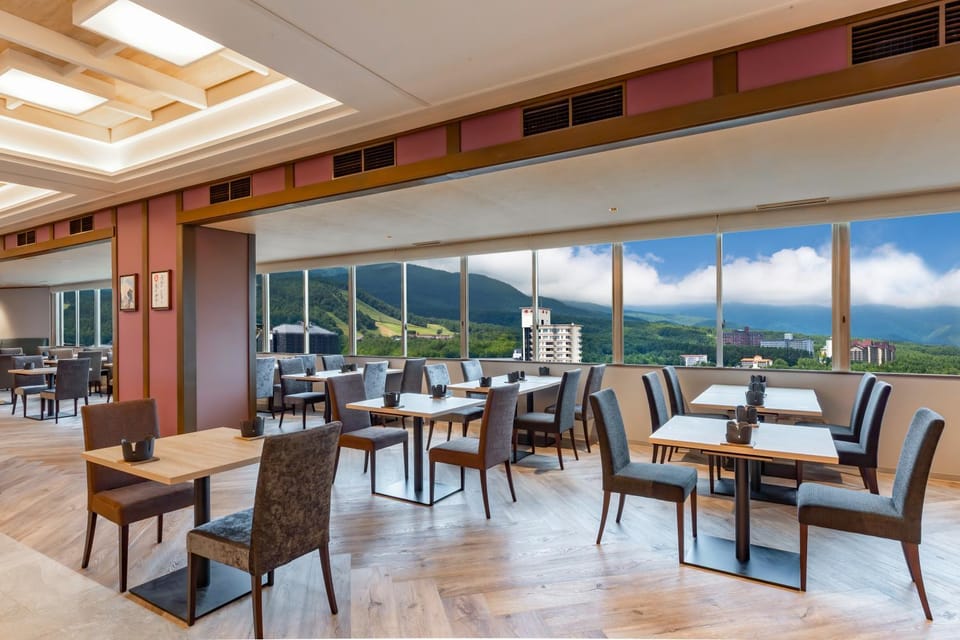 Restaurant/places to eat, View (from property/room), Area and facilities