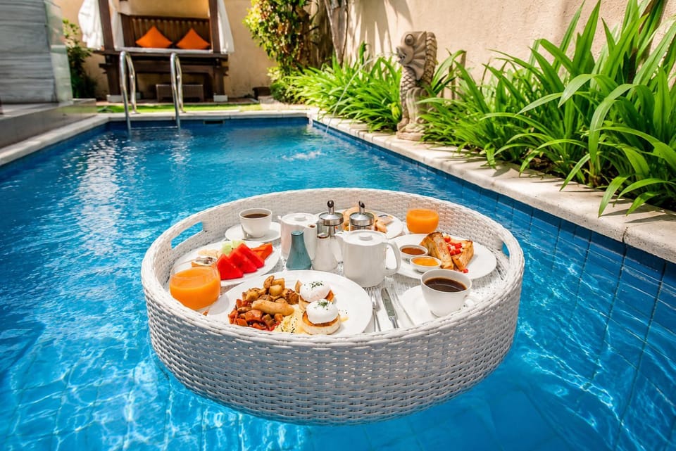 Swimming pool, Breakfast, Breakfast, Asian breakfast, English/Irish breakfast