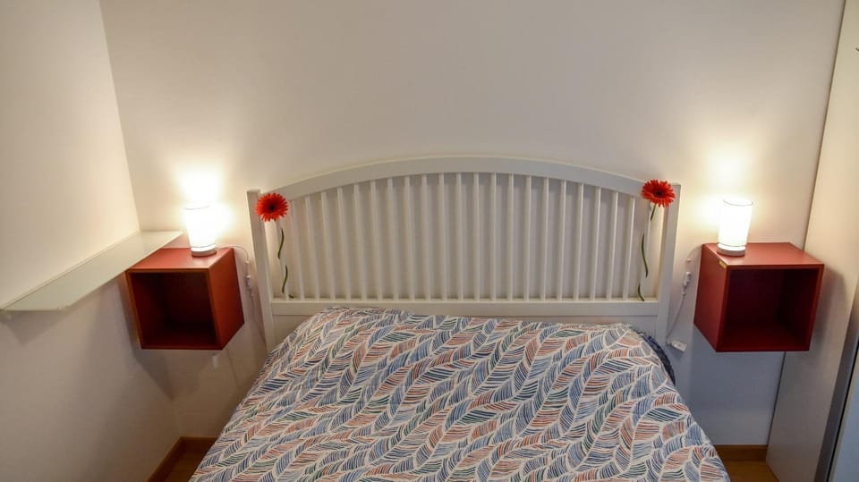 Bed, Decorative detail