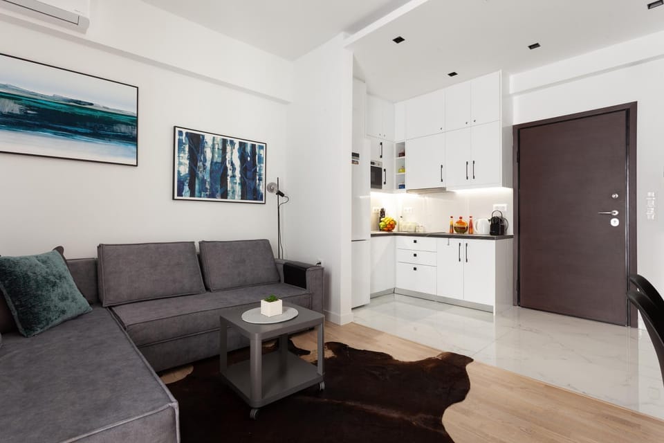 Kitchen or kitchenette, Living room, Seating area