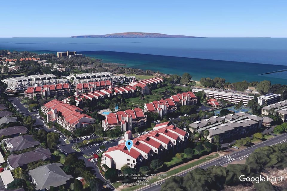 Kamaole Sands 4-213, Designer Condo, Split AC House in Wailea