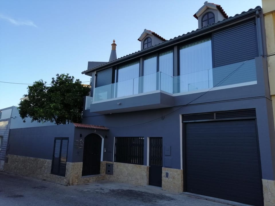 Property building, Day