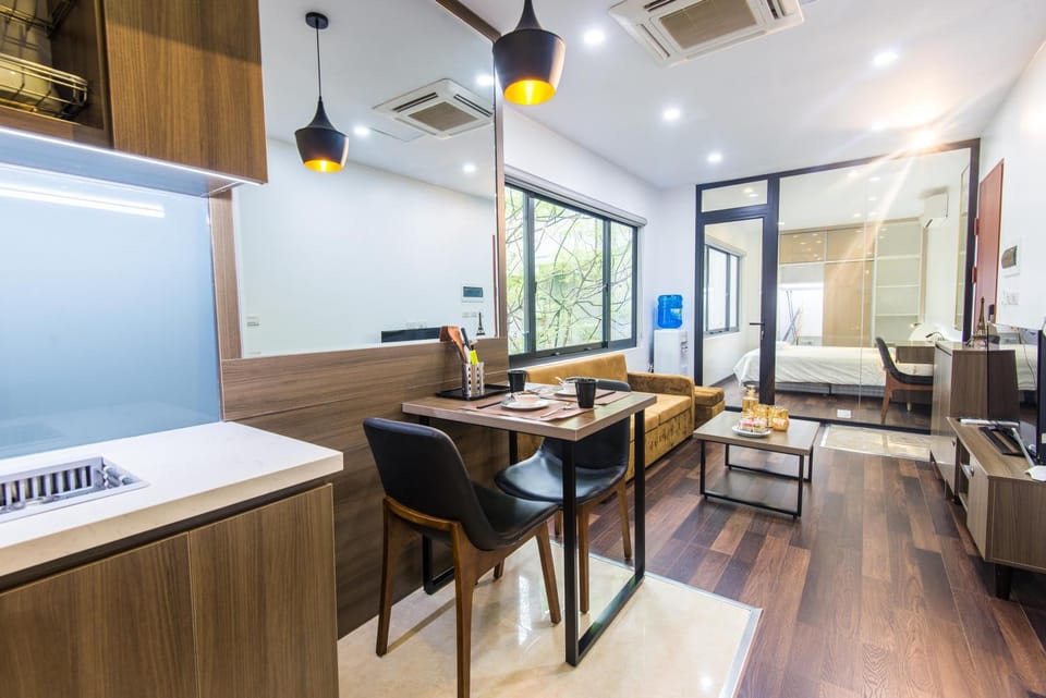 TV and multimedia, Kitchen or kitchenette, Living room, Dining area, Guests