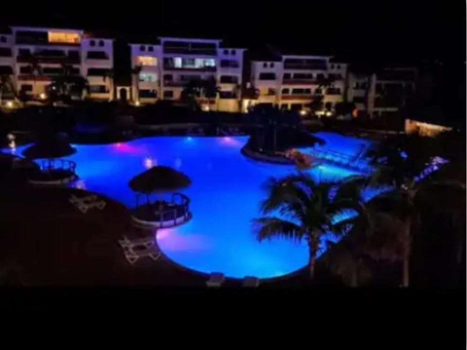 The biggest swimming pool in Sosua, frente a la piscina más grande en sosua Apartment in Sosua