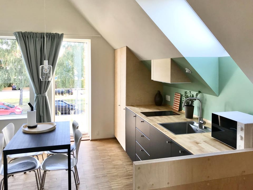 Kitchen or kitchenette, Living room