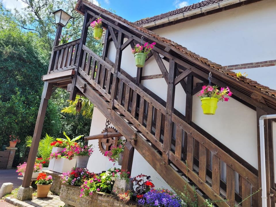 Gîte Le Balcon Flaubert Apartment in Normandy