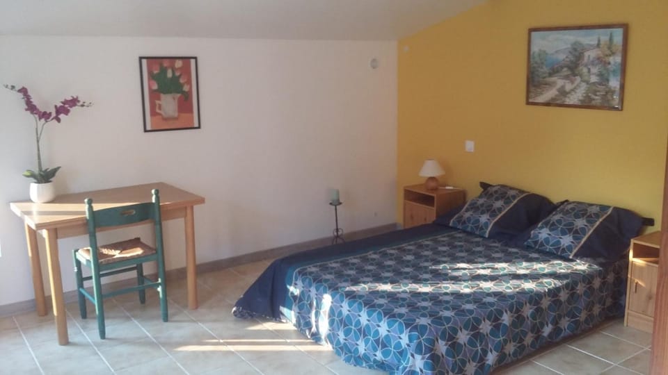 Living room, Bedroom