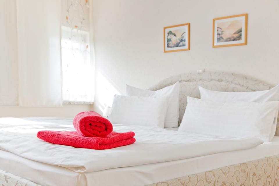 Pension Hanna Bed and Breakfast in Saxony-Anhalt, Germany