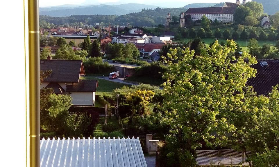 Property building, Nearby landmark, Landmark view