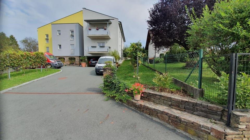 Ferienwohnung Schlossblick 2 oder 5 Apartment in Styria