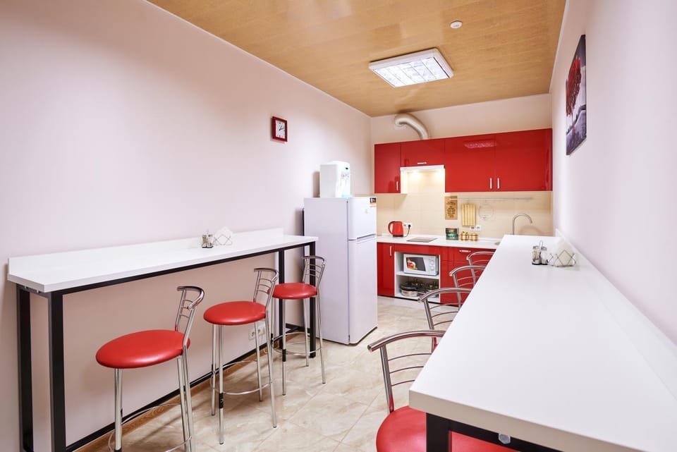 Kitchen or kitchenette, Dining area, Communal kitchen, Area and facilities