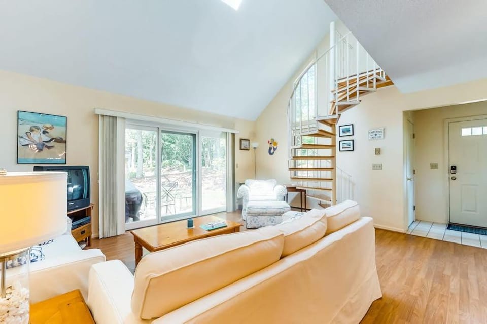 Relaxing Cape Getaway House in Brewster