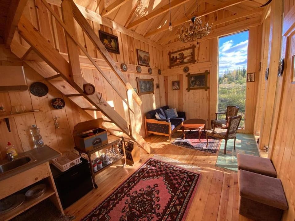Viking Treehouse with Hot Tub, Sauna, Lake & Deer Park House in Latvia