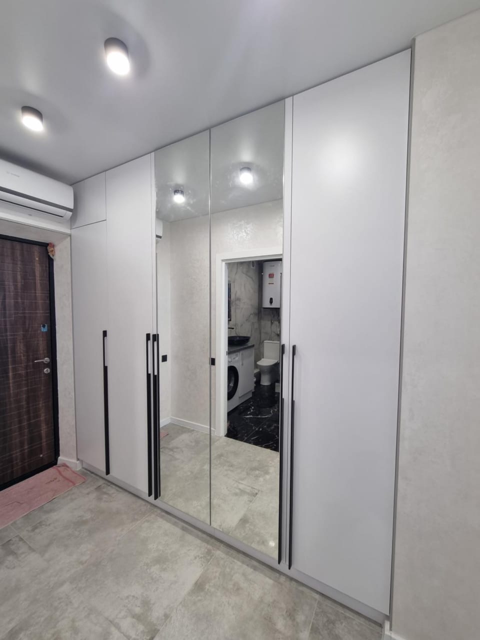 Сдам ПОСУТОЧНО новую квартиру на Марсельской Apartment in Odessa
