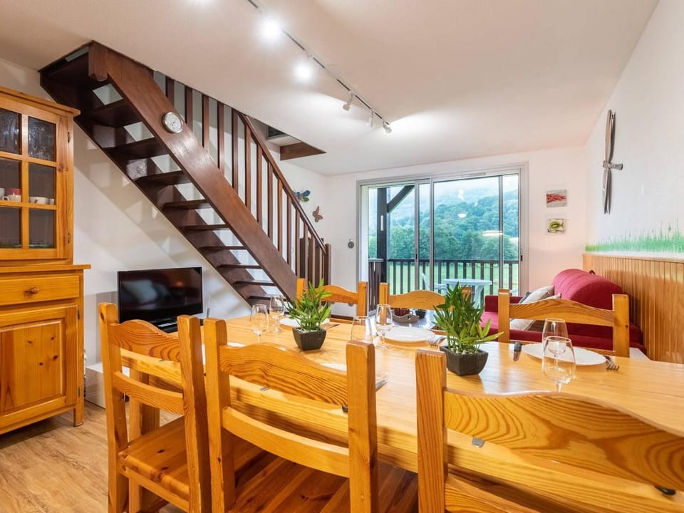 Appartement duplex Saint-Lary 6 pers, 2 ch, mezzanine, balcon - FR-1-296-302 Apartment in Saint-Lary-Soulan