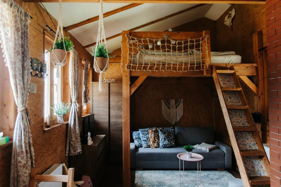 Bed, Living room, Bedroom, bunk bed