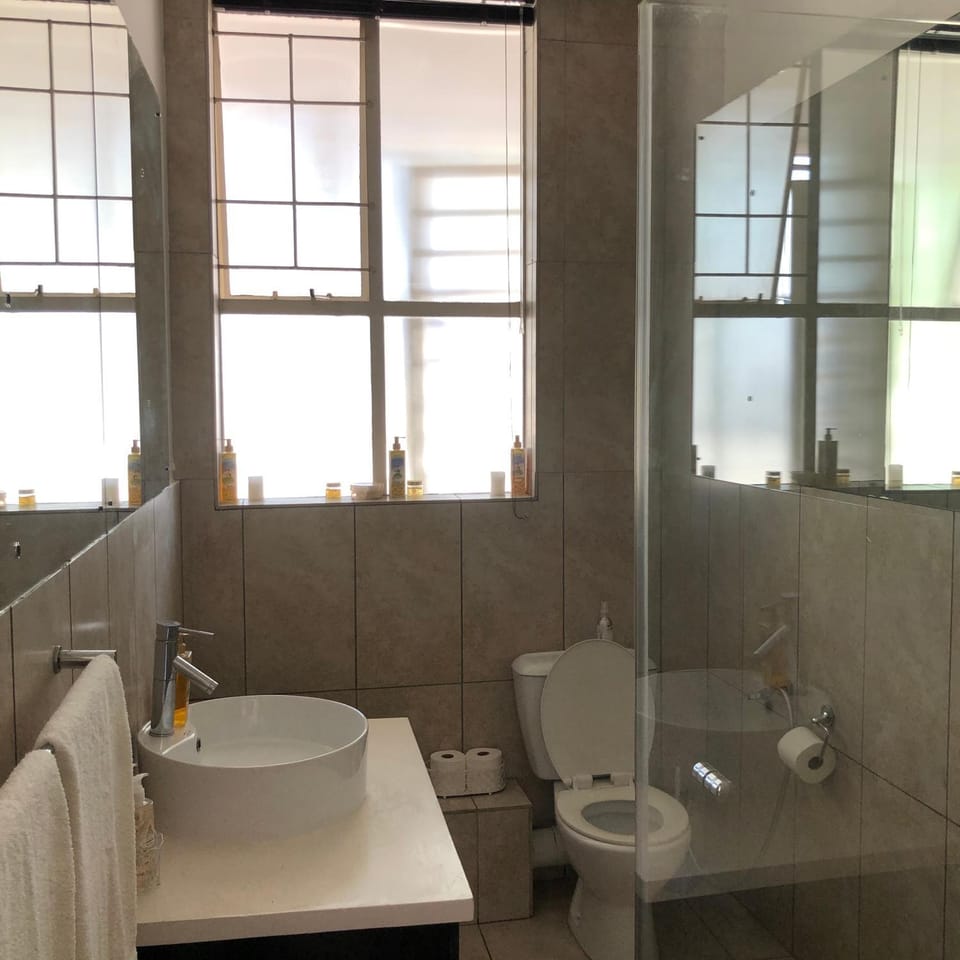 Sandton Luxury Living at 102 Kambula Apartment in Sandton
