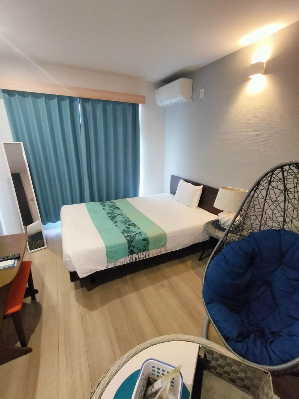 Room Biotop YOMITAN Bed and Breakfast in Okinawa Prefecture