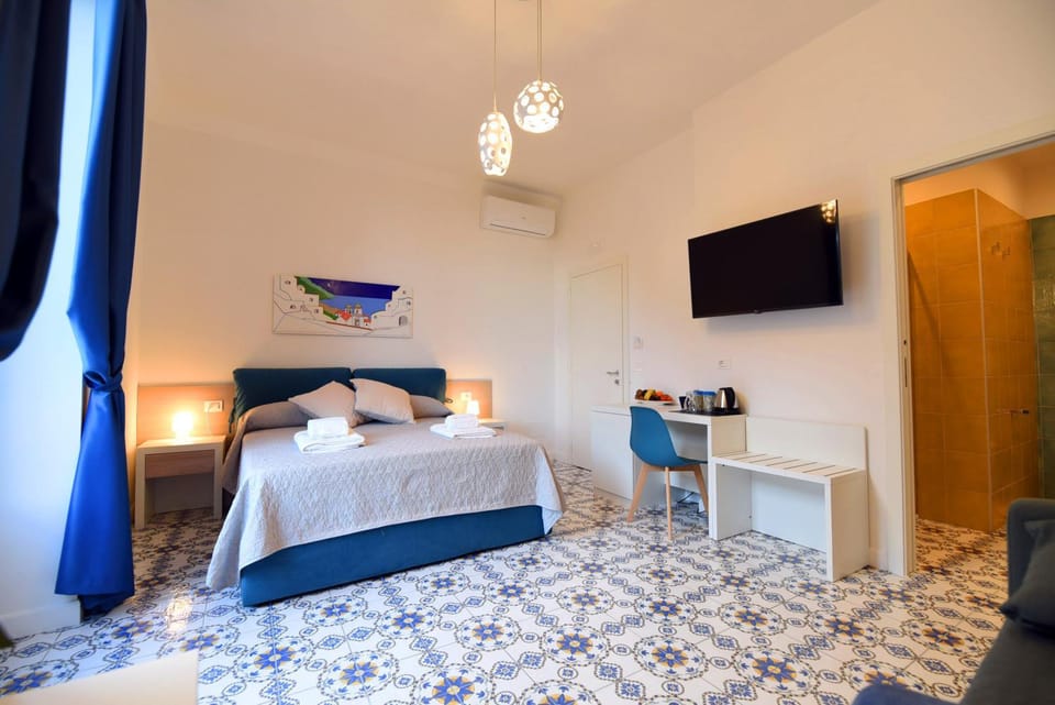Bed, Decorative detail, Bedroom
