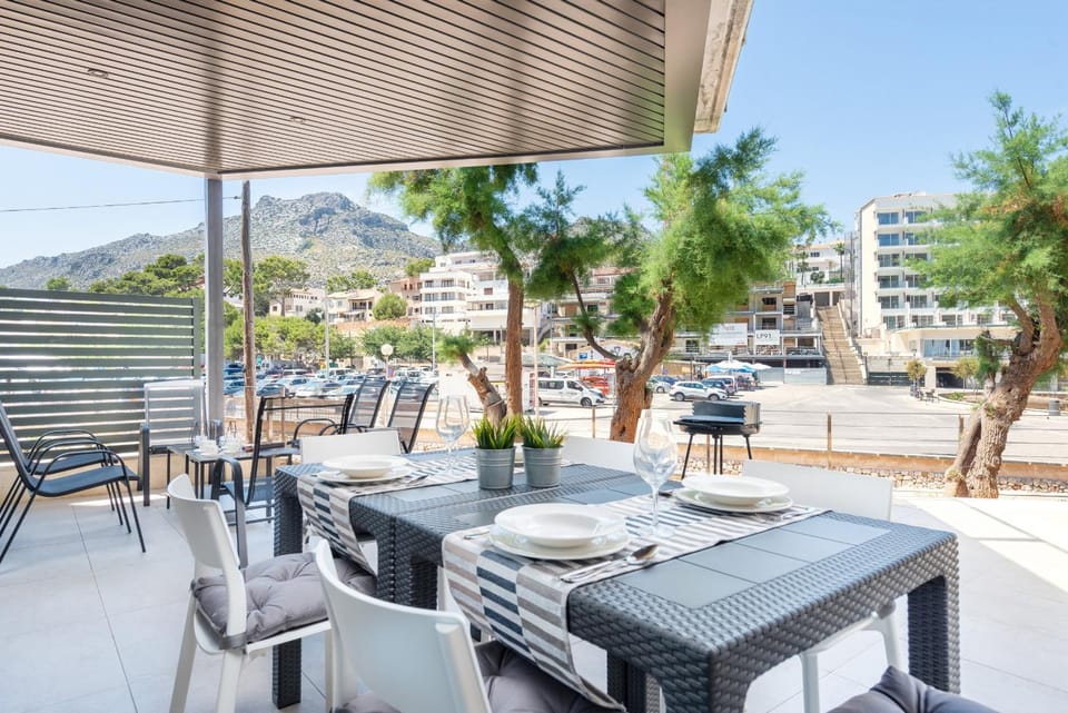 Balcony/Terrace, Garden view, Sea view, Street view