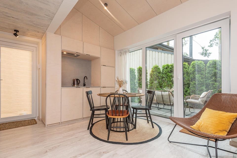 Patio, Living room, Seating area, Dining area