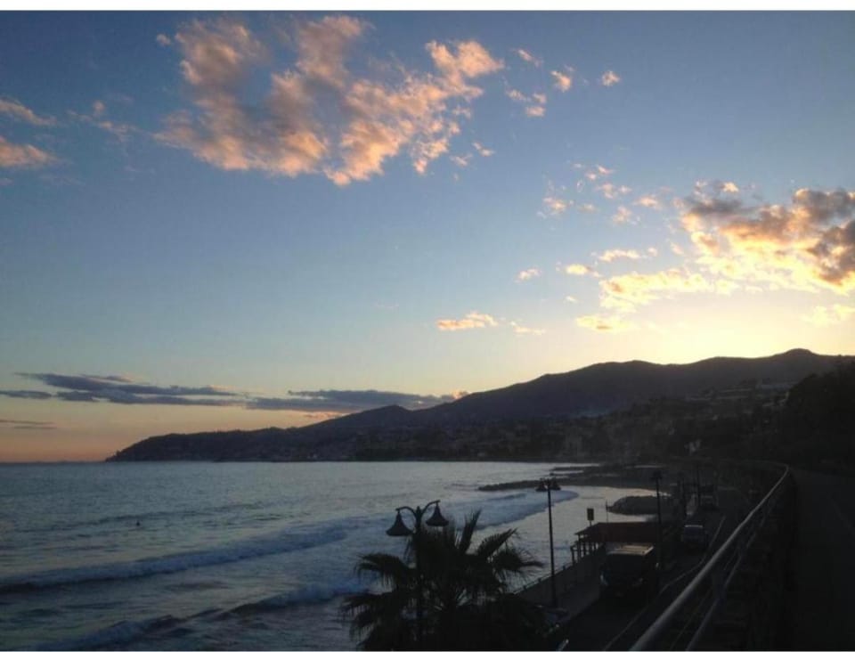 Marine Sea View Apartment in Sanremo