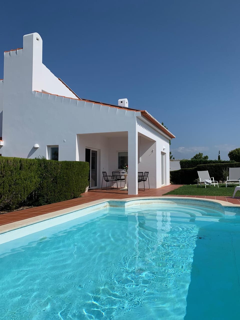 Property building, Pool view, Swimming pool, sunbed