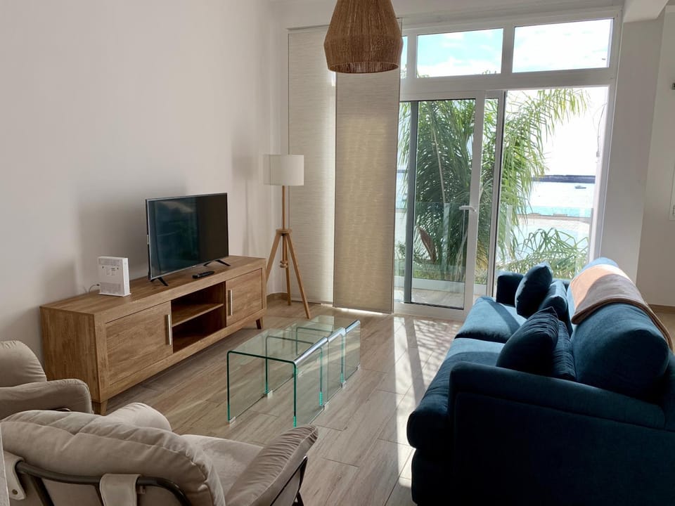 TV and multimedia, Balcony/Terrace, Living room