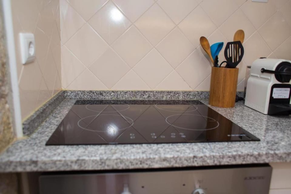 Bica Sequeiro 1 bed Apartment in Lisbon