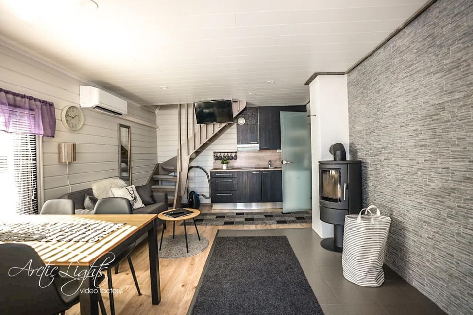 Kitchen or kitchenette, Living room, Seating area