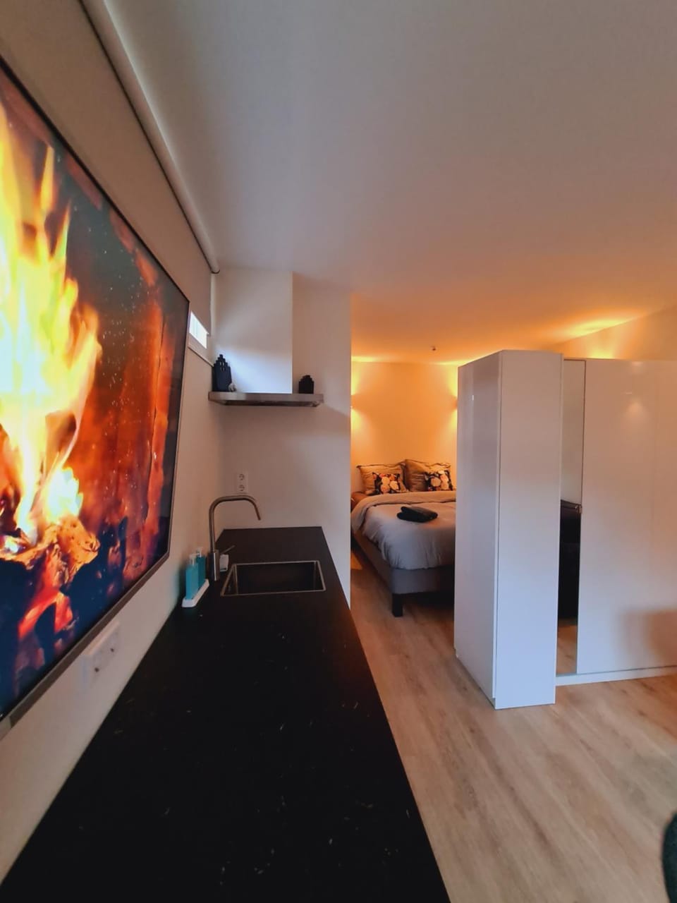 Studio Baarn with patio, airco, pantry, bedroom, bathroom, privacy - Amsterdam, Utrecht House in North Holland (province)