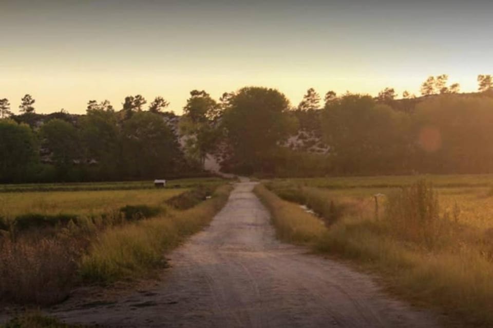Neighbourhood, Natural landscape