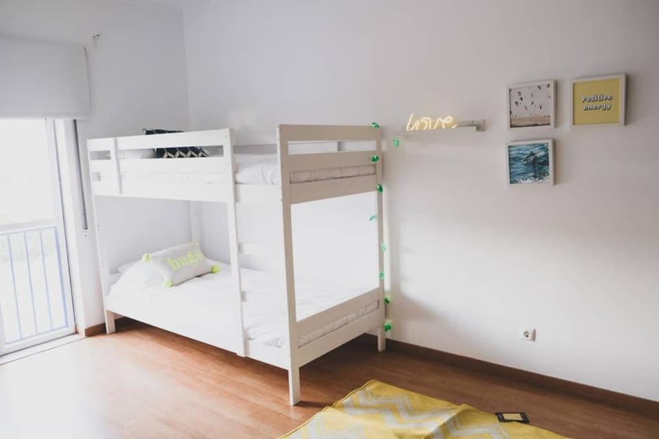 Bedroom, bunk bed
